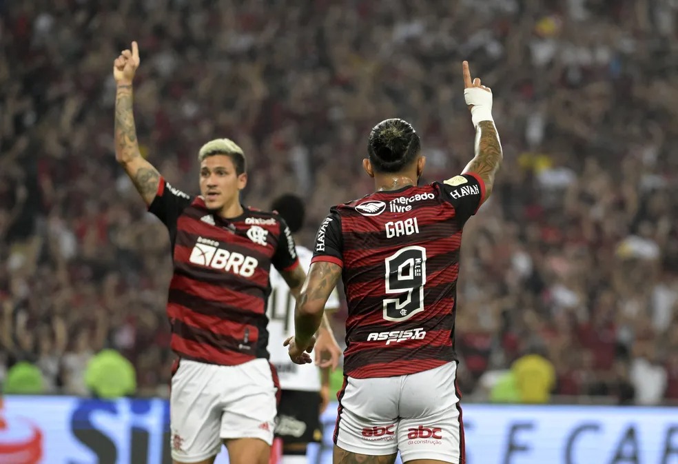 Trio do Maringá que brilhou contra o Flamengo é anunciado por time da Série  A e