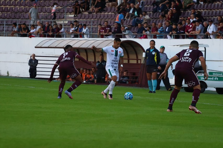 Maringá FC vence o Ferroviário