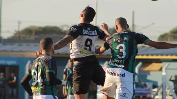 Maringá FC vence Operário