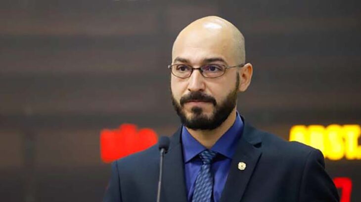 Leandro Munin, delegado da Denarc, é ouvido em reunião do Conseg