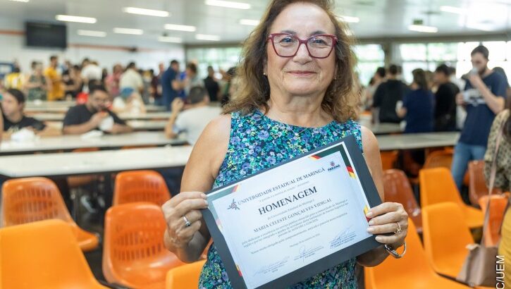 Professora Maria Celeste é homenageada no exterior