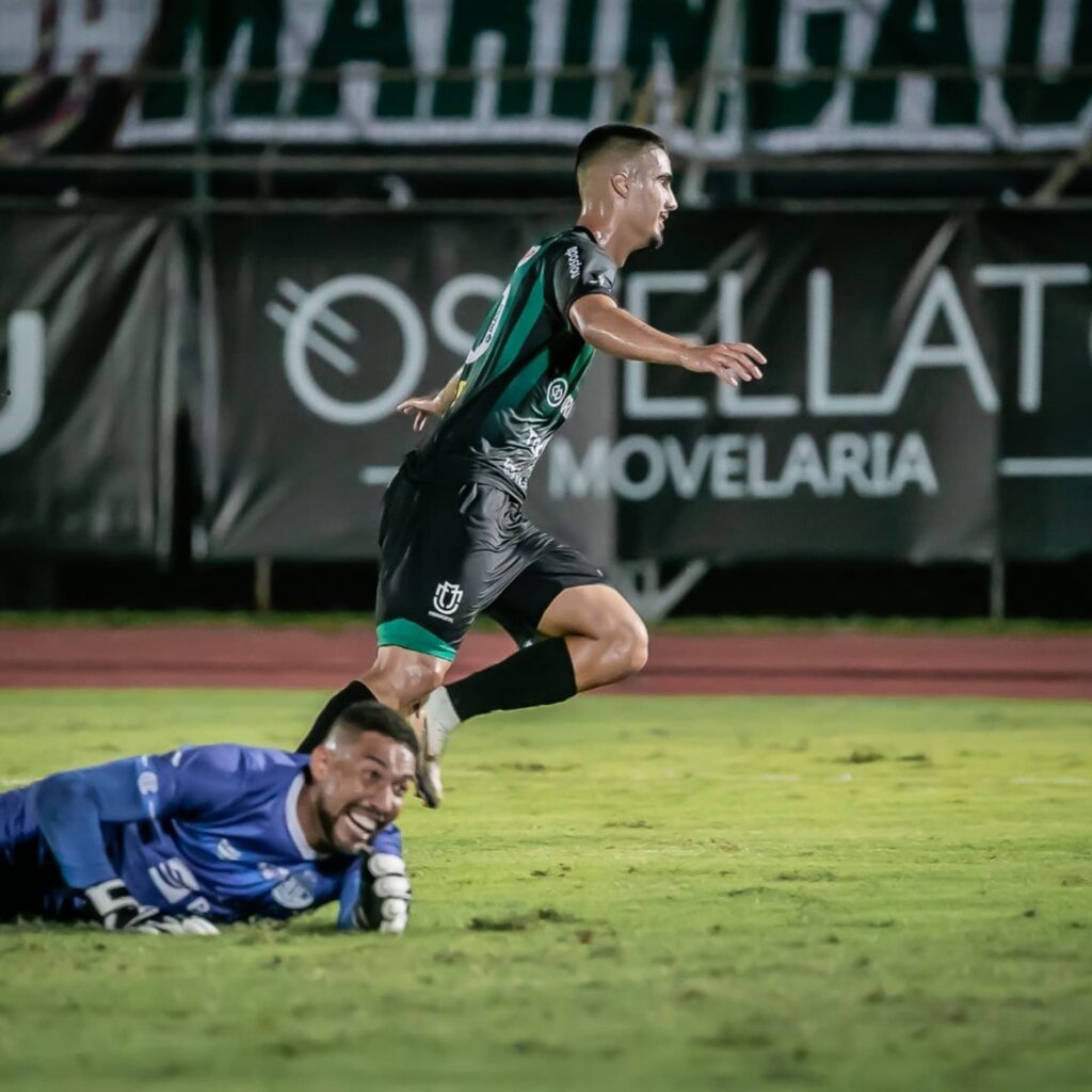 Maringá FC vence o Confiança de viirada e volta à vice-liderança da Série C