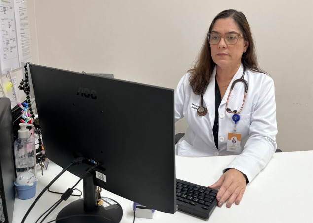 Oncologista Alessandra Borges, do Hospital da Criança de Maringá, destaca a importância do diagnóstico precoce