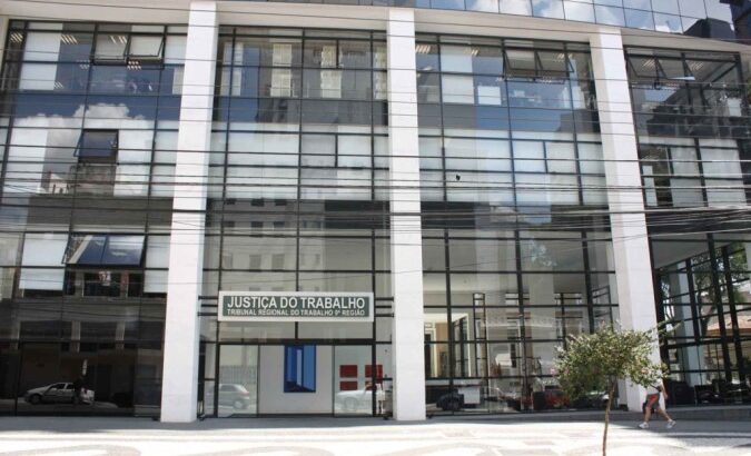 Justiça concede liminar contra a RPC por assédio eleitoral